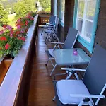 Lägenhet Haus Gomig *